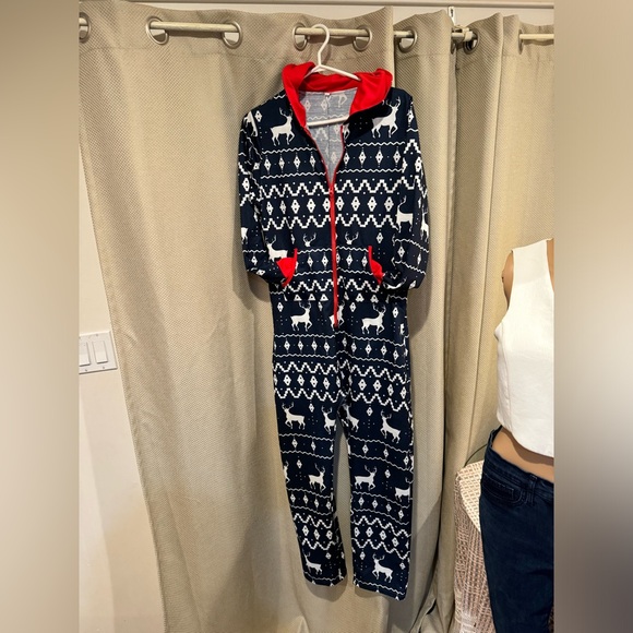 PTP 20 inches 34 inches from shoulder to crotch inseam is 28” Christmas onesie - Picture 7 of 11